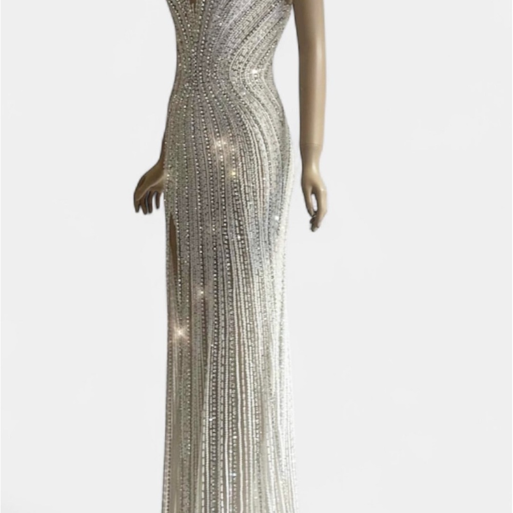 Stunning Silver Beaded Wedding Dress!! Worn 1x at the Miss AmericaStrong Pageant